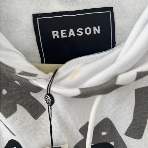 NWT Reason White and Gray Graphic Sweatshirt. Size Large - Picture 4 of 5